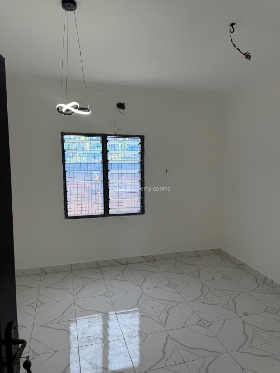 Chamber and Hall Self Contain, Tabora Junction, Ga Central Municipal, Accra, Apartment for Rent