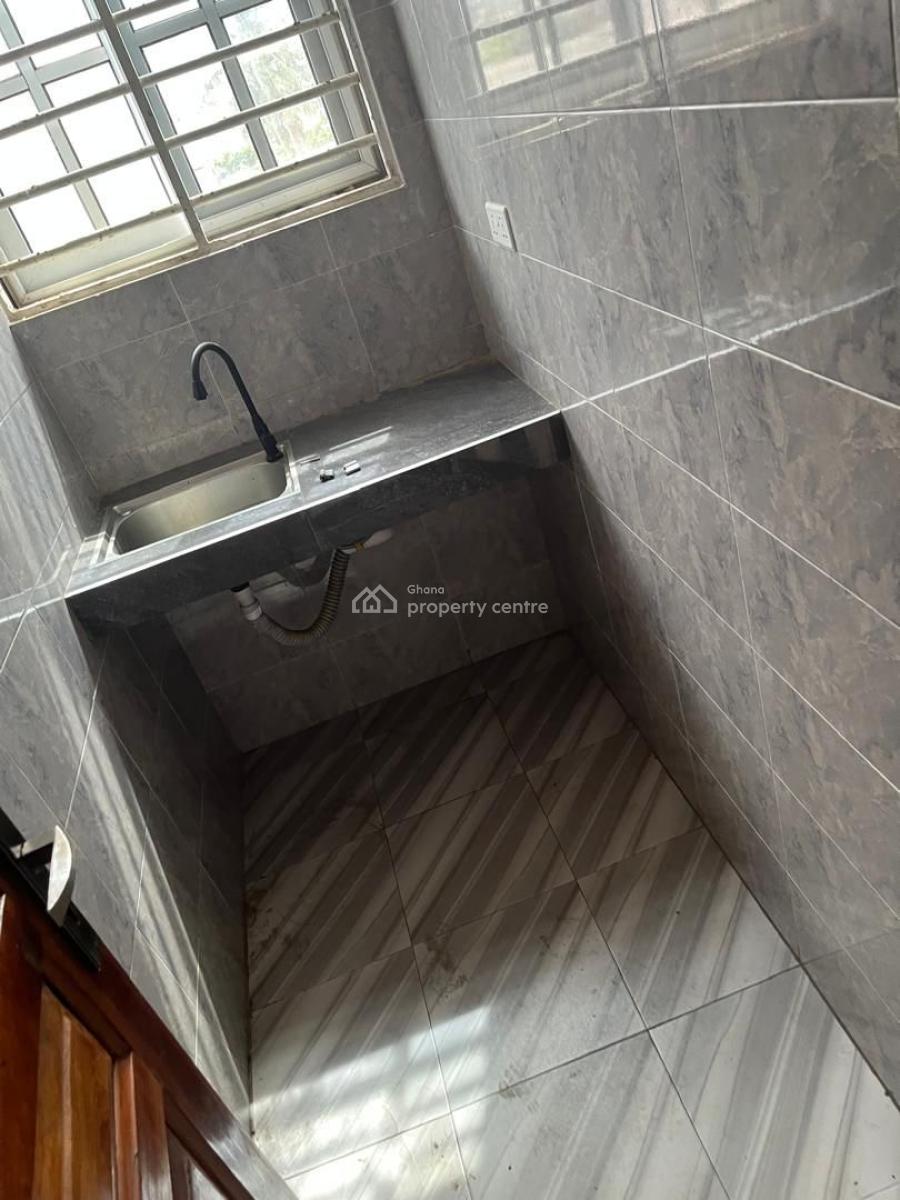 Self Contain, Israel Park, Ga Central Municipal, Accra, Apartment for Rent
