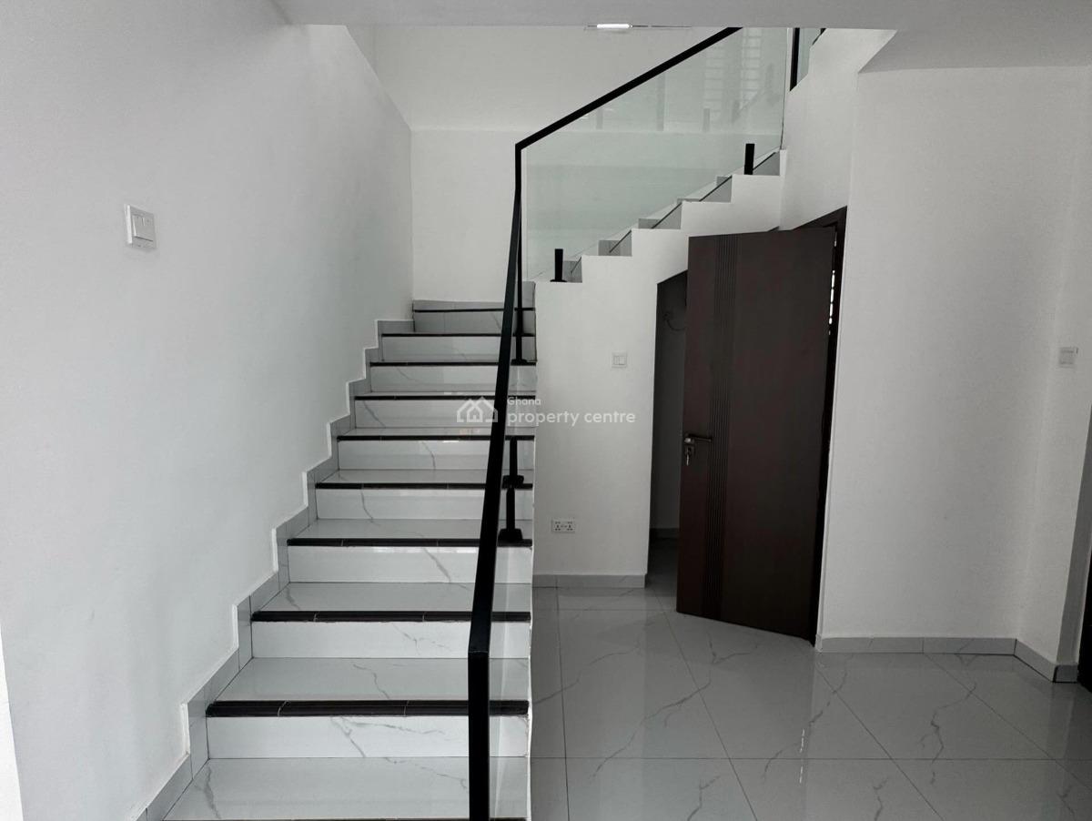 Executive 3 Bedroom, East Legon, Accra, Townhouse for Rent