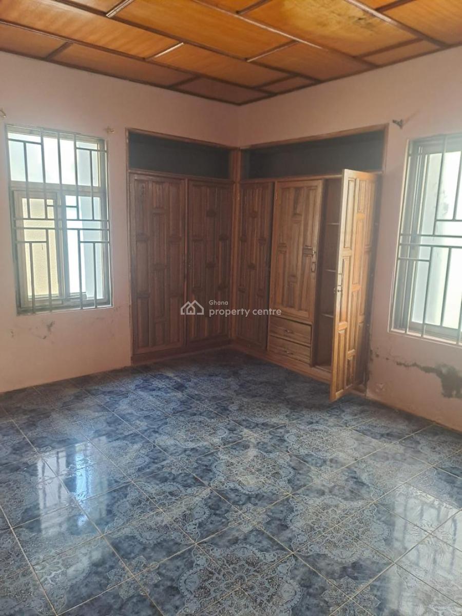 6 Bedroom House in a Prime Location, Around Assemblies of God, Lashibi, Accra, House for Sale