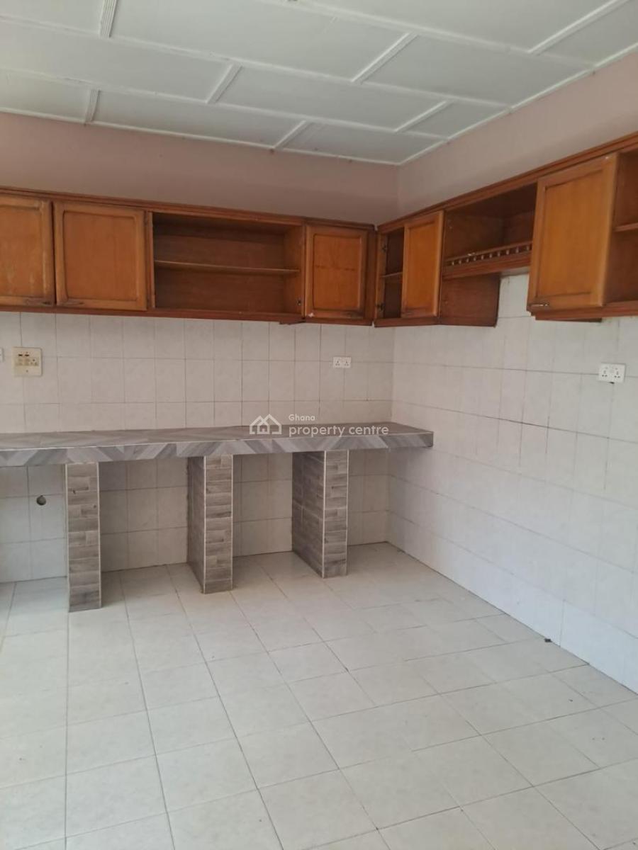 6 Bedroom House in a Prime Location, Around Assemblies of God, Lashibi, Accra, House for Sale