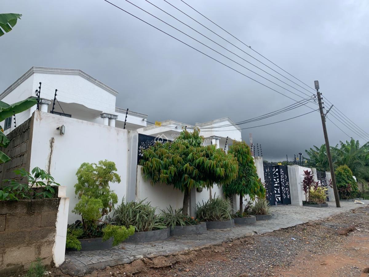 4 Bedrooms House, Ayimensah, Oyarifa, La Nkwantanang Madina Municipal, Accra, Detached Duplex for Sale