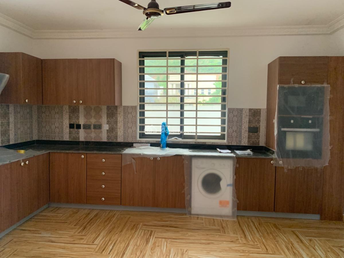 4 Bedrooms House, Ayimensah, Oyarifa, La Nkwantanang Madina Municipal, Accra, Detached Duplex for Sale