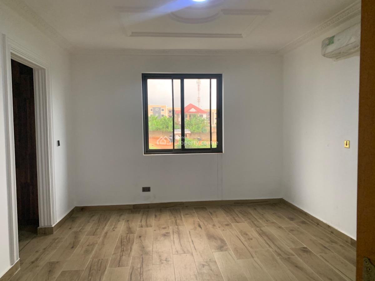 4 Bedrooms House, Ayimensah, Oyarifa, La Nkwantanang Madina Municipal, Accra, Detached Duplex for Sale