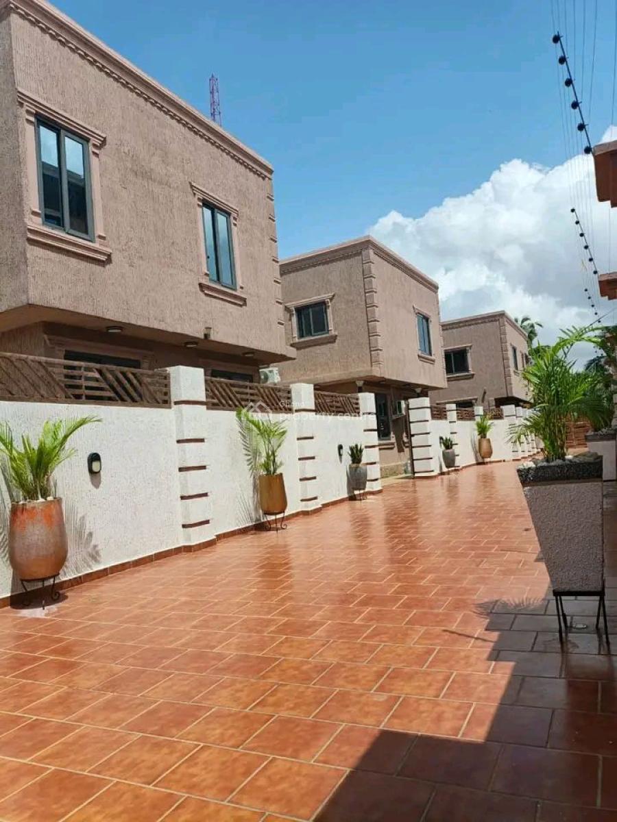 3-bedroom Townhouse+bq, Tesano, Accra, Townhouse for Rent