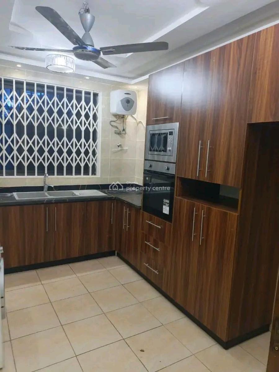 3-bedroom Townhouse+bq, Tesano, Accra, Townhouse for Rent