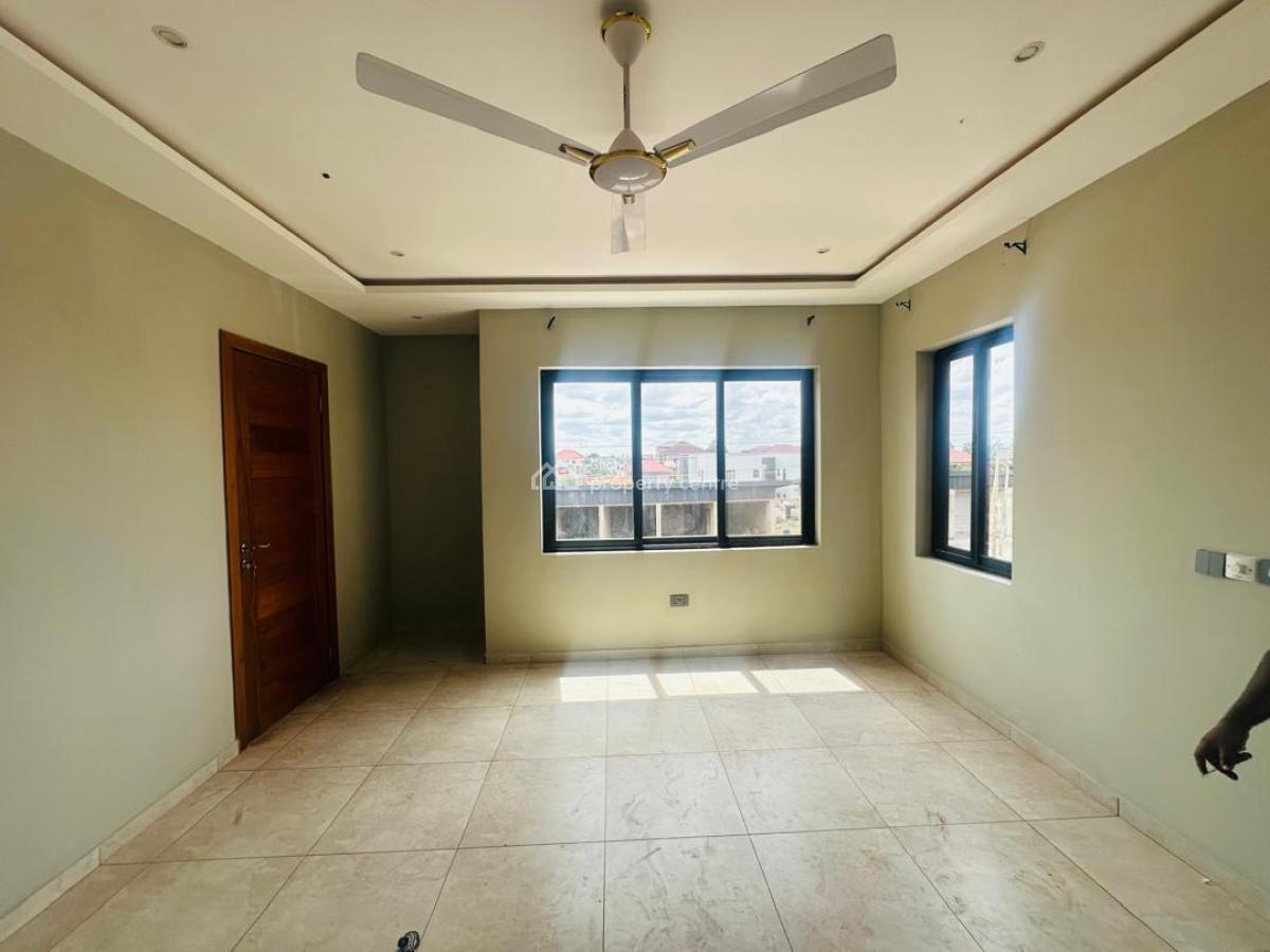 3 Bedrooms Detached Duplex, Special Ice, Oyarifa, La Nkwantanang Madina Municipal, Accra, Detached Duplex for Rent