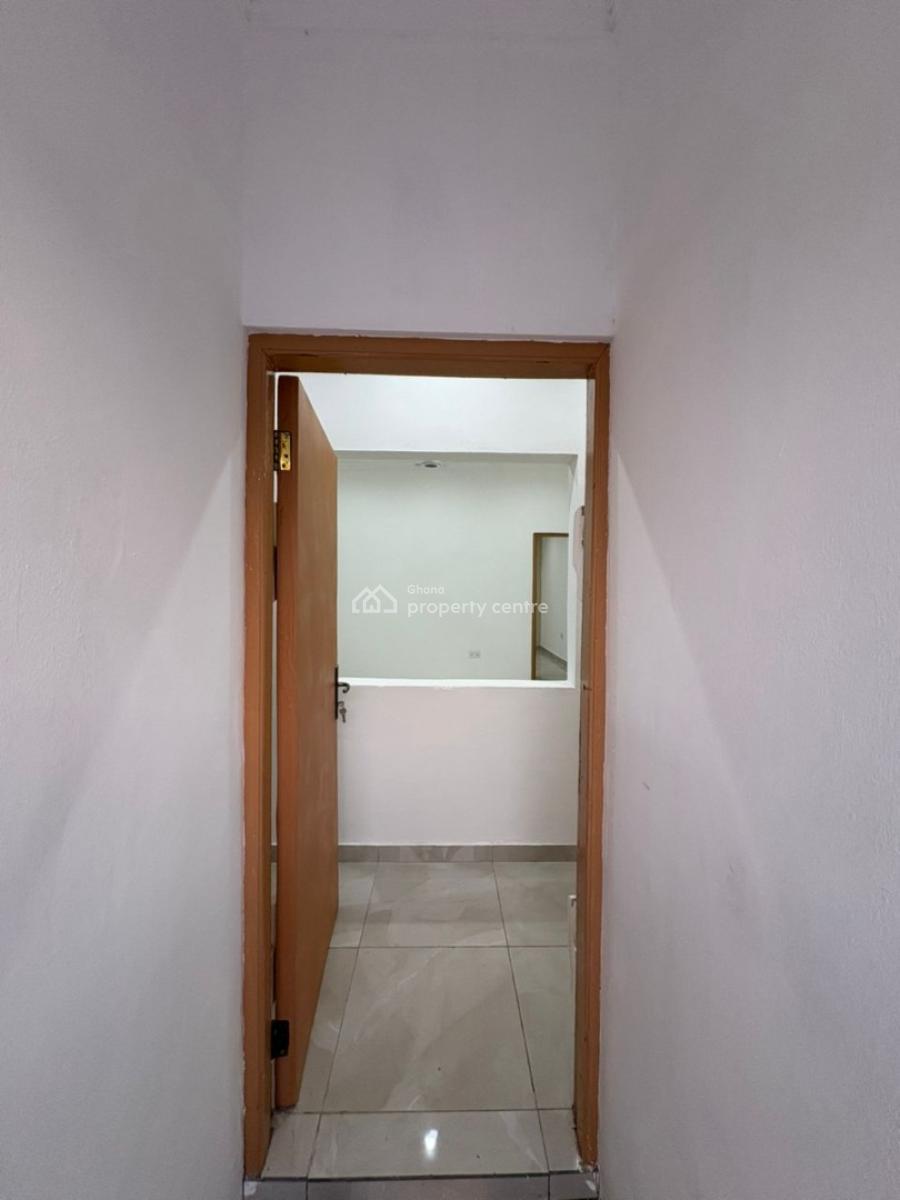 Executive Chamber and Hall, Frafraha, Adenta Municipal, Accra, Apartment for Rent