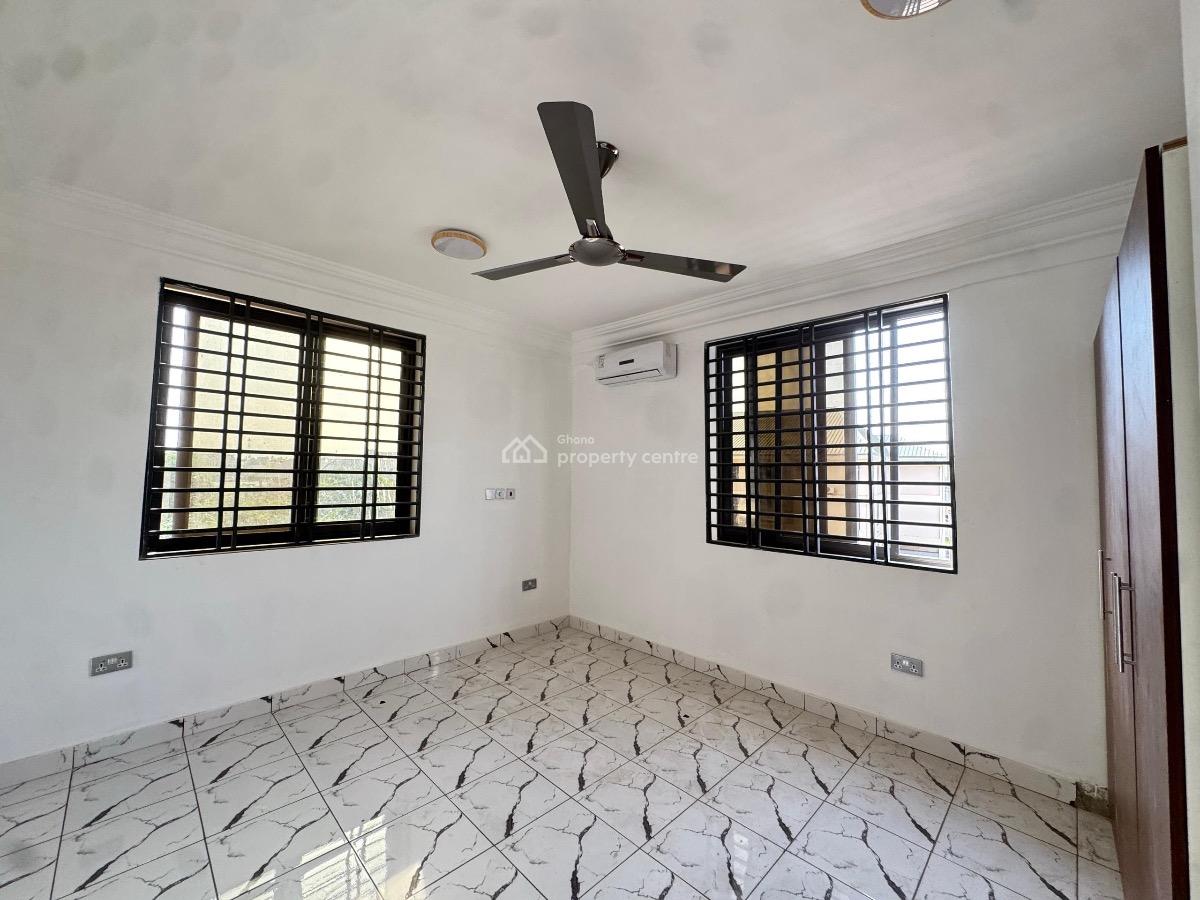 Chamber & Hal, Madina Estate, La Nkwantanang Madina Municipal, Accra, Apartment for Rent