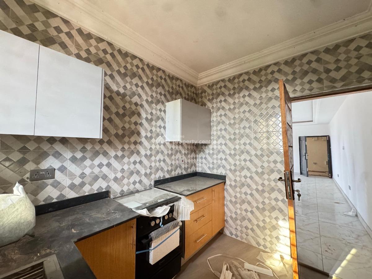 Chamber & Hal, Madina Estate, La Nkwantanang Madina Municipal, Accra, Apartment for Rent
