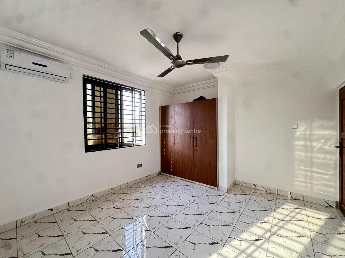 Chamber & Hal, Madina Estate, La Nkwantanang Madina Municipal, Accra, Apartment for Rent