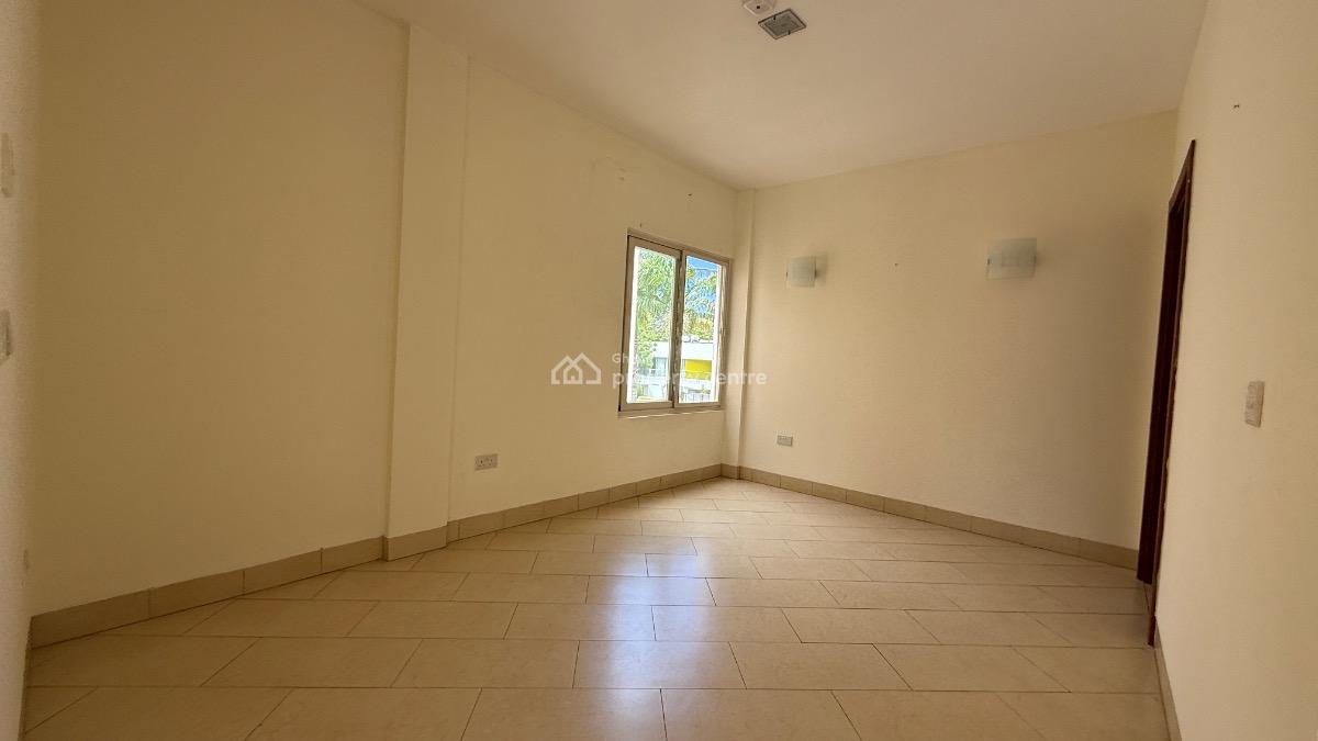 3 Bedroom Apartment with Staff Quarters and Swimming Pool, Cantonments, Accra, Apartment for Rent