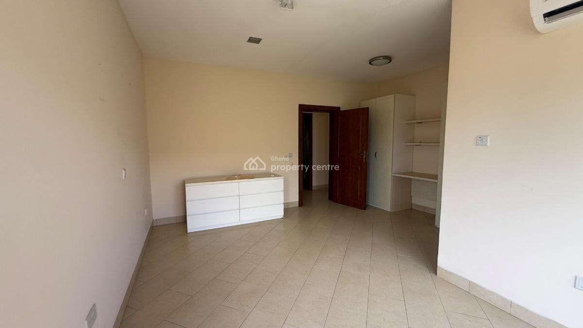 3 Bedroom Apartment with Staff Quarters and Swimming Pool, Cantonments, Accra, Apartment for Rent