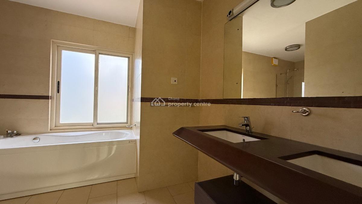3 Bedroom Apartment with Staff Quarters and Swimming Pool, Cantonments, Accra, Apartment for Rent
