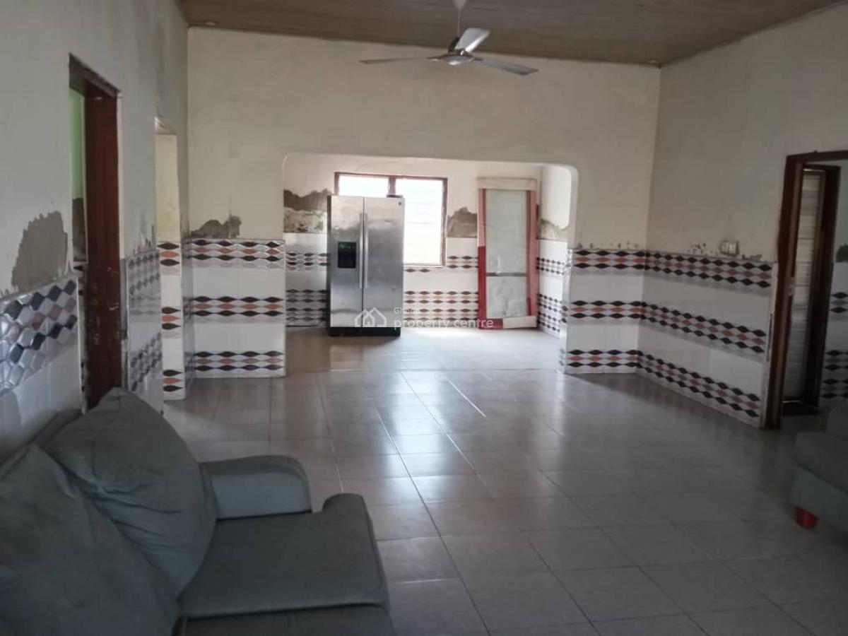 Registered 4brm Plus 2units Chamber Self at Weija, Accra, Pambros, Weija, Ga South Municipal, Accra, Detached Duplex for Sale