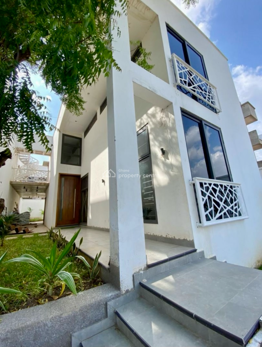 Detached 4 Bedroom Duplex with Rooftop Terrace and Staff Quarters, East Airport, Airport Residential Area, Accra, Detached Duplex for Sale