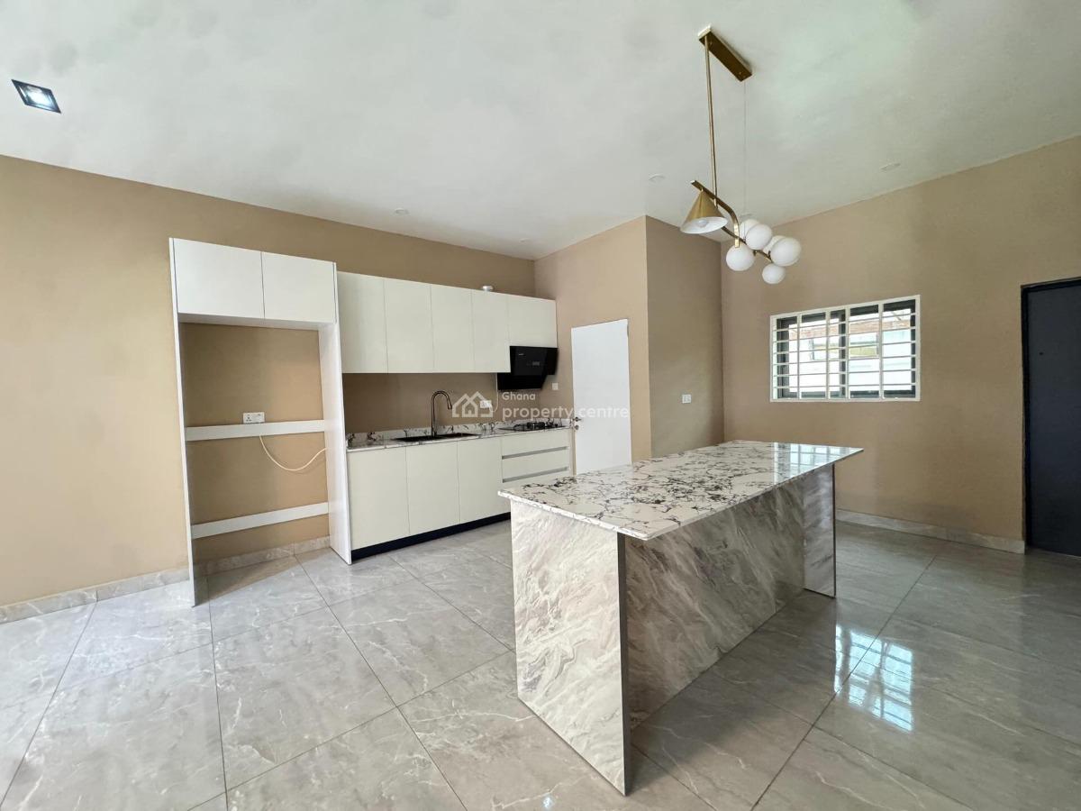 Executive 2 Bedrooms, Haatso, Ga East Municipal, Accra, Townhouse for Rent
