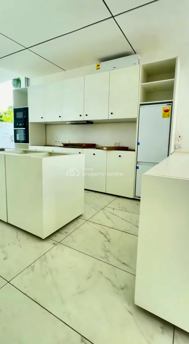 4 Bedroom Townhouse in a Gated Community, West Airport, Airport Residential Area, Accra, Townhouse for Rent