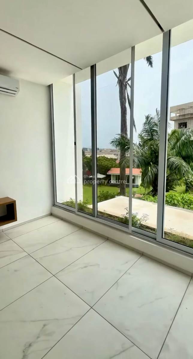 4 Bedroom Townhouse in a Gated Community, West Airport, Airport Residential Area, Accra, Townhouse for Rent