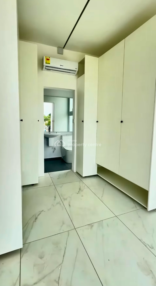 4 Bedroom Townhouse in a Gated Community, West Airport, Airport Residential Area, Accra, Townhouse for Rent
