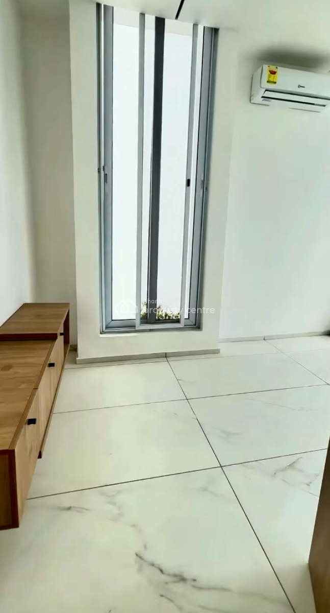 4 Bedroom Townhouse in a Gated Community, West Airport, Airport Residential Area, Accra, Townhouse for Rent