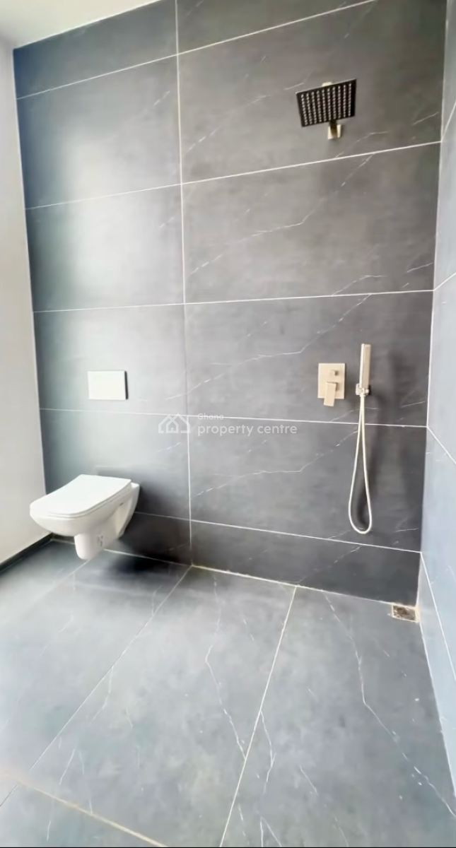 4 Bedroom Townhouse in a Gated Community, West Airport, Airport Residential Area, Accra, Townhouse for Rent