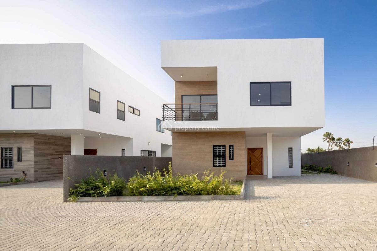 4 Bed Townhome with Private Pool & Boys Quarters in a Gated Community, North Legon, Accra, Townhouse for Rent
