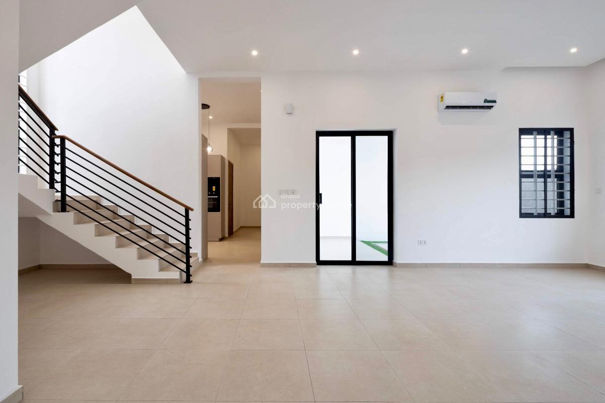 4 Bed Townhome with Private Pool & Boys Quarters in a Gated Community, North Legon, Accra, Townhouse for Rent