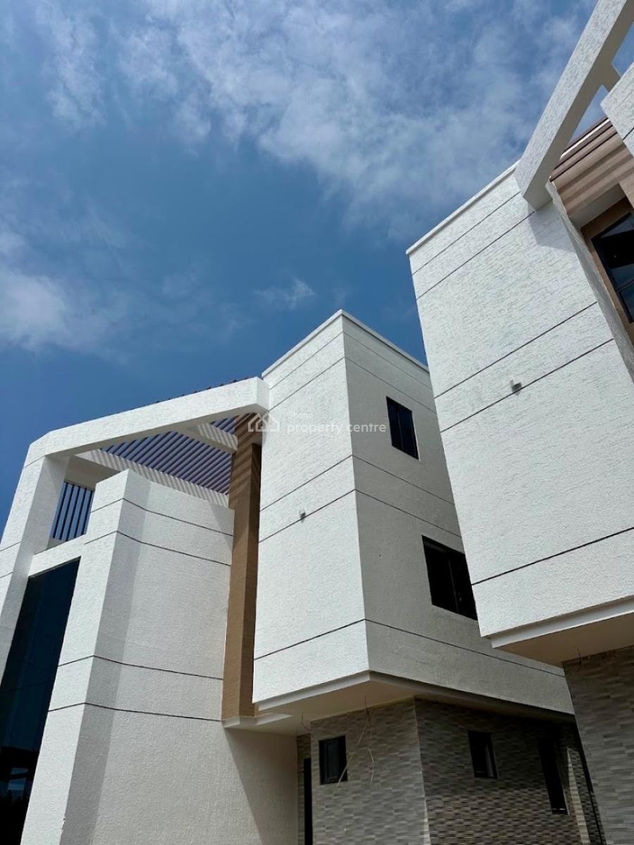 4 Bedroms Townhome with Staff Quarters in a Gated Community with Pool, Mahama Road, East Airport, Airport Residential Area, Accra, Townhouse for Sale