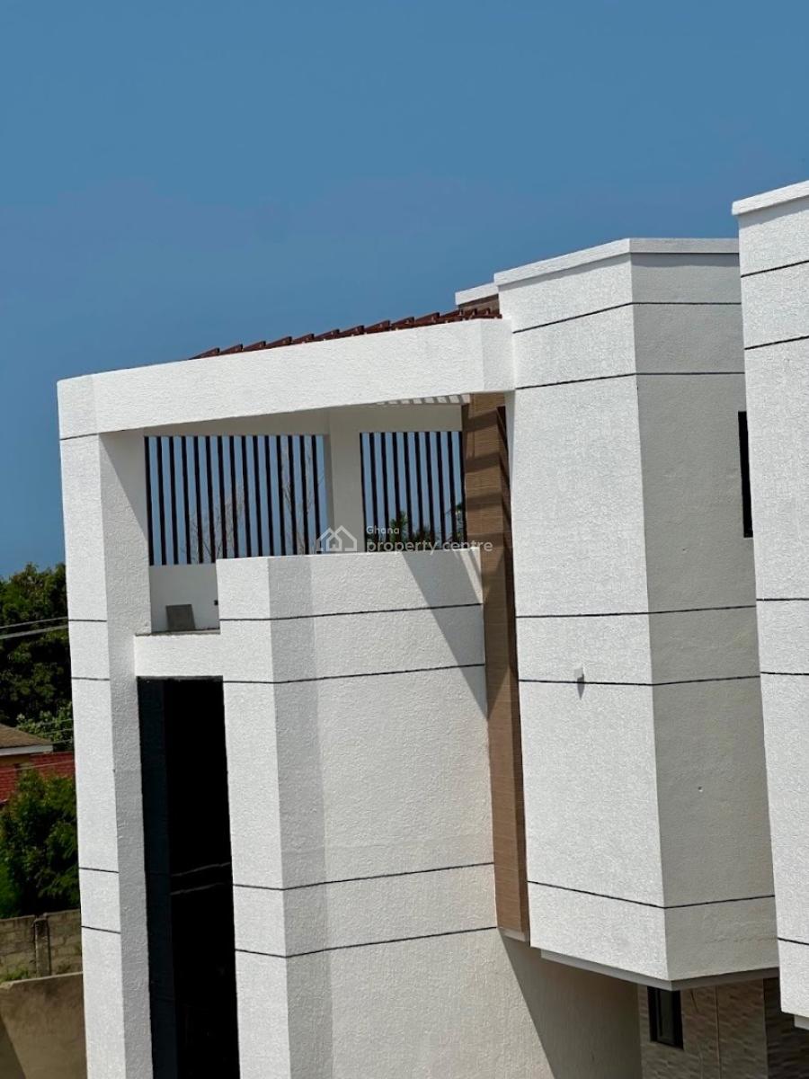4 Bedroms Townhome with Staff Quarters in a Gated Community with Pool, Mahama Road, East Airport, Airport Residential Area, Accra, Townhouse for Sale
