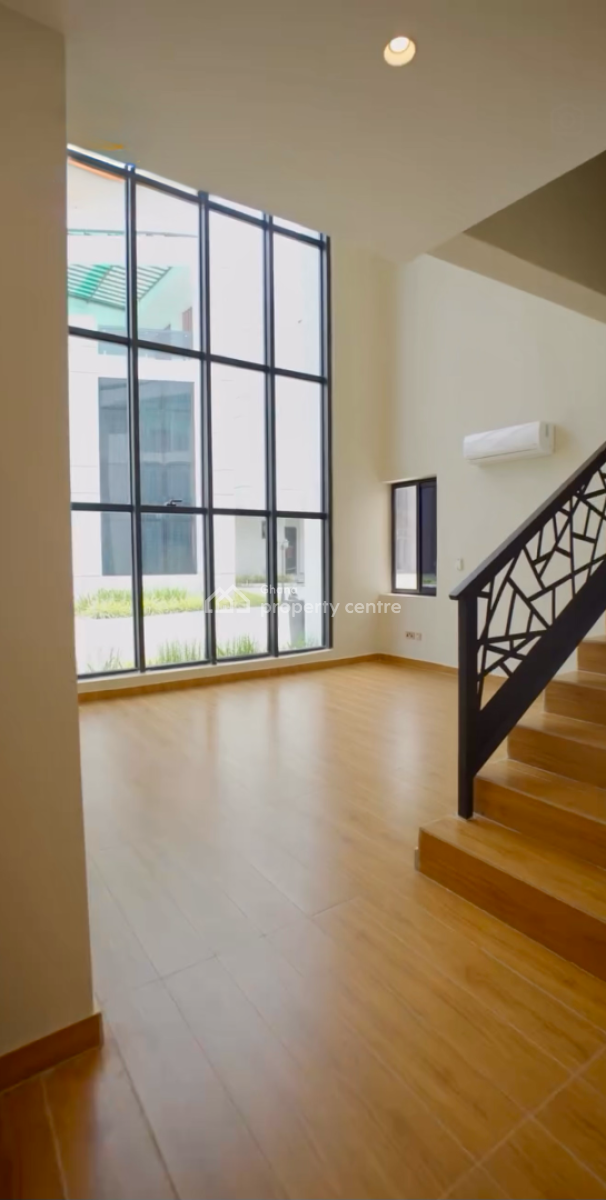 4 Bedroms Townhome with Staff Quarters in a Gated Community with Pool, Mahama Road, East Airport, Airport Residential Area, Accra, Townhouse for Sale