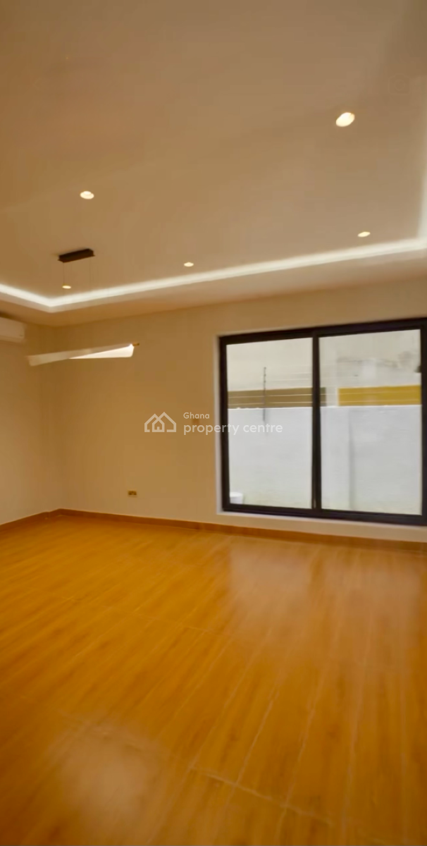 4 Bedroms Townhome with Staff Quarters in a Gated Community with Pool, Mahama Road, East Airport, Airport Residential Area, Accra, Townhouse for Sale