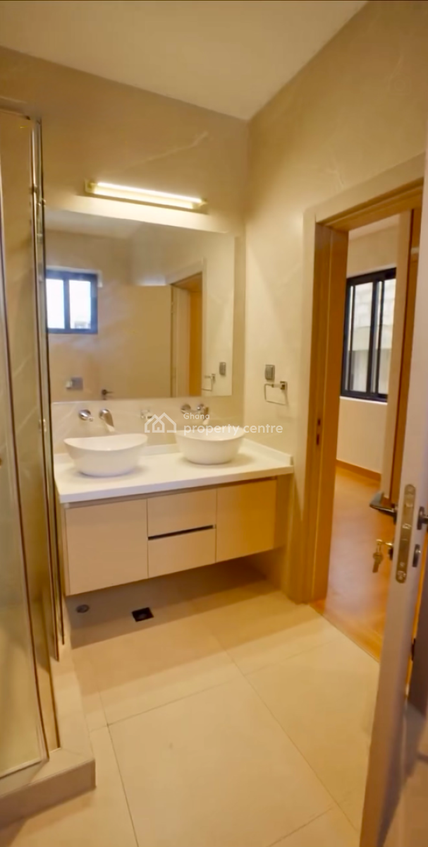 4 Bedroms Townhome with Staff Quarters in a Gated Community with Pool, Mahama Road, East Airport, Airport Residential Area, Accra, Townhouse for Sale