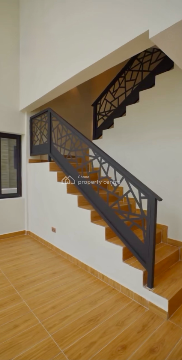 4 Bedroms Townhome with Staff Quarters in a Gated Community with Pool, Mahama Road, East Airport, Airport Residential Area, Accra, Townhouse for Sale