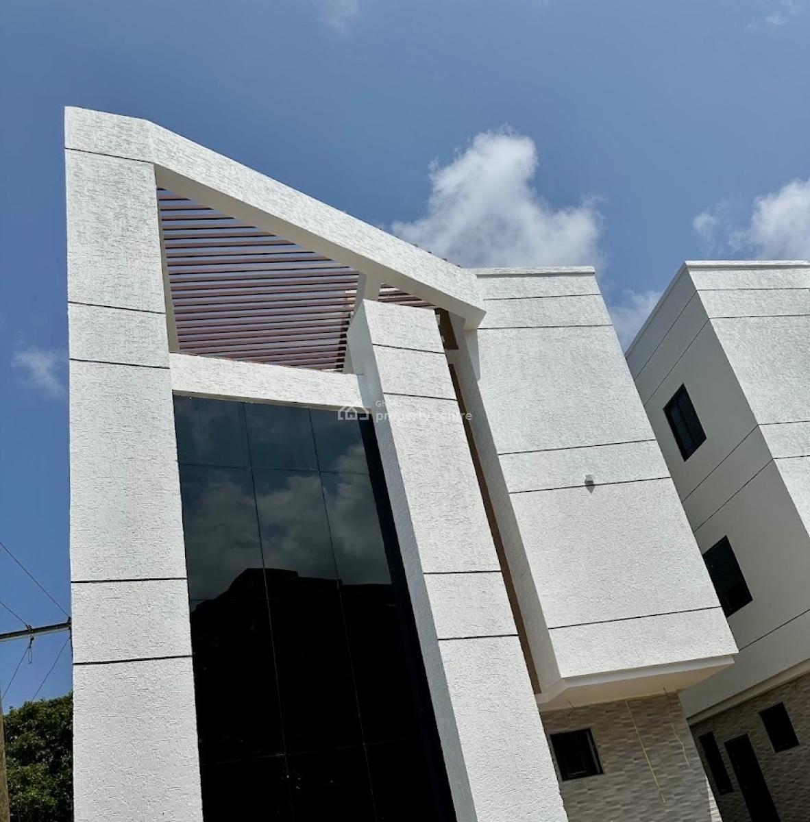 4 Bedroms Townhome with Staff Quarters in a Gated Community with Pool, Mahama Road, East Airport, Airport Residential Area, Accra, Townhouse for Sale