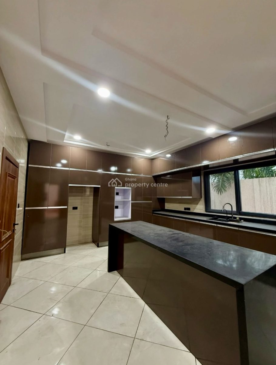 Detached 4 Bedroom Duplex with Staff Quarters in a Gated Community, Regimanuel, East Airport, Airport Residential Area, Accra, Detached Duplex for Sale