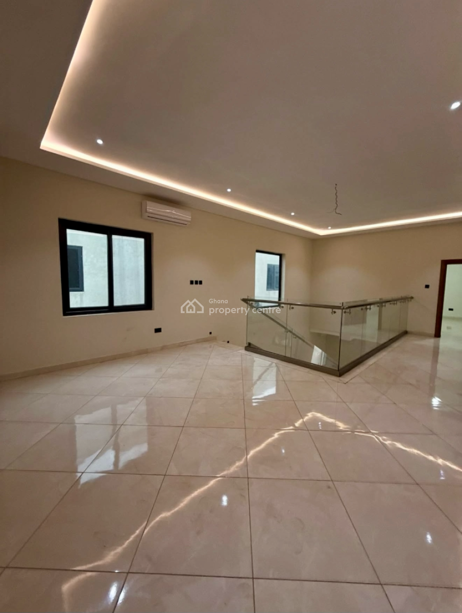 Detached 4 Bedroom Duplex with Staff Quarters in a Gated Community, Regimanuel, East Airport, Airport Residential Area, Accra, Detached Duplex for Sale