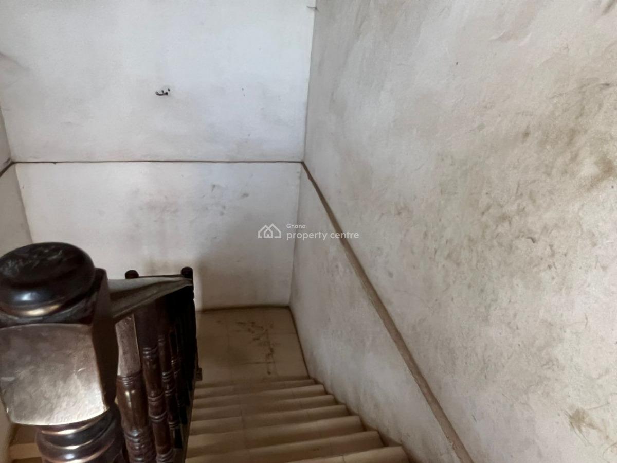 Old House in Afienya, Afienya, Afienya, Tema, Accra, House for Rent