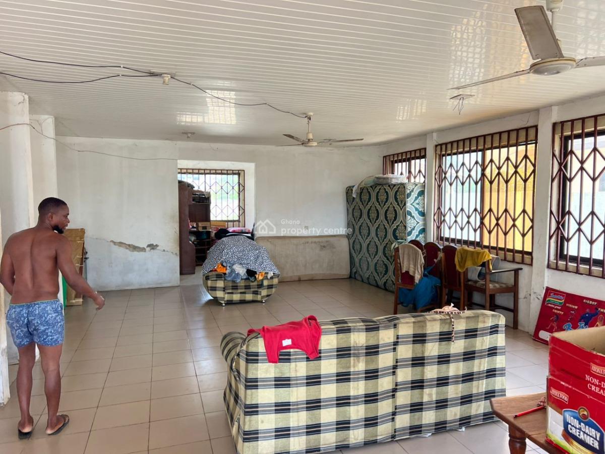 Old House in Afienya, Afienya, Afienya, Tema, Accra, House for Rent