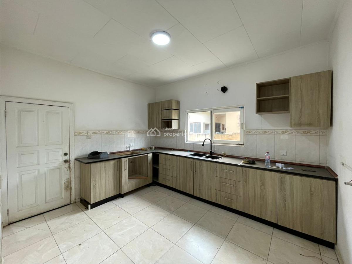 3 Bedroom House with 2 Boys Quarters Diamond Hills, Diamond Hills Manet, Spintex, Accra, House for Sale
