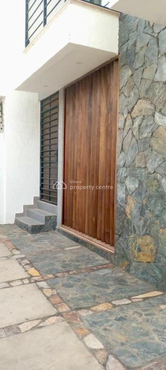 3 Bedroom Loft, Mahama Road, East Airport, Airport Residential Area, Accra, Terraced Duplex for Rent