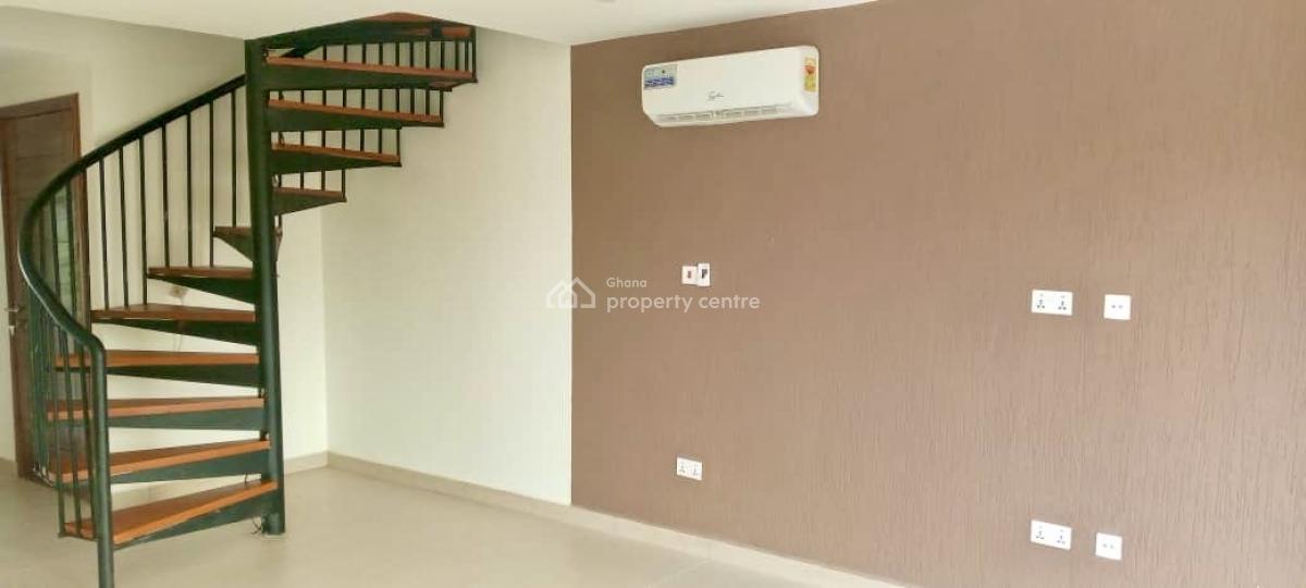 3 Bedroom Loft, Mahama Road, East Airport, Airport Residential Area, Accra, Terraced Duplex for Rent