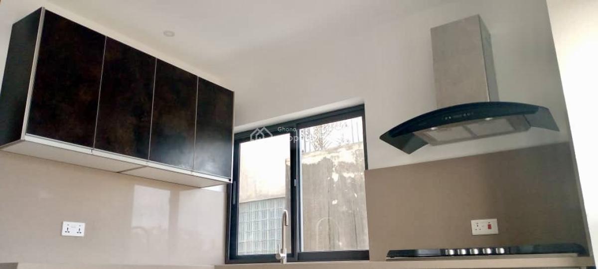 3 Bedroom Loft, Mahama Road, East Airport, Airport Residential Area, Accra, Terraced Duplex for Rent
