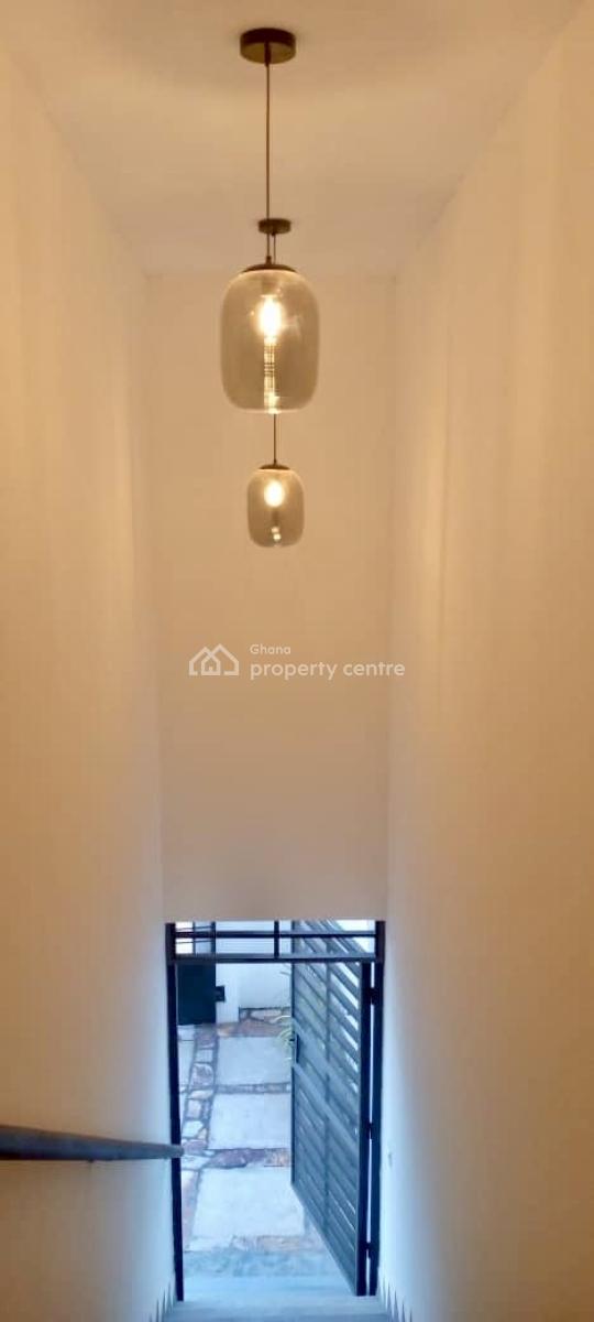 3 Bedroom Loft, Mahama Road, East Airport, Airport Residential Area, Accra, Terraced Duplex for Rent