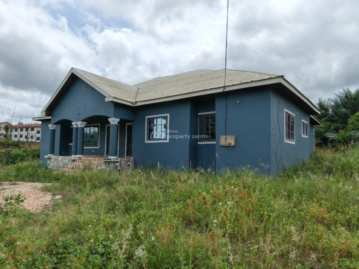 5 Bedrooms, Akropong, Near Osei Tutu Shs., Kumasi Metropolitan, Ashanti, House for Sale