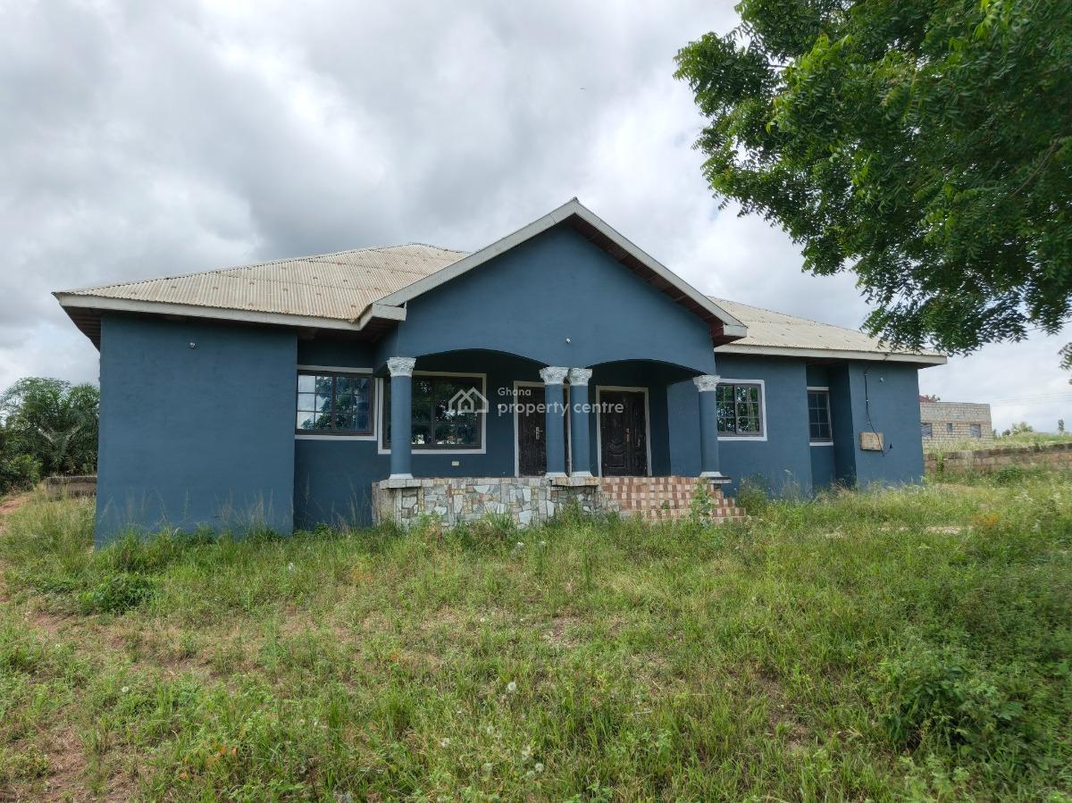 5 Bedrooms, Akropong, Near Osei Tutu Shs., Kumasi Metropolitan, Ashanti, House for Sale