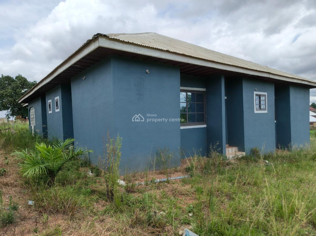 5 Bedrooms, Akropong, Near Osei Tutu Shs., Kumasi Metropolitan, Ashanti, House for Sale