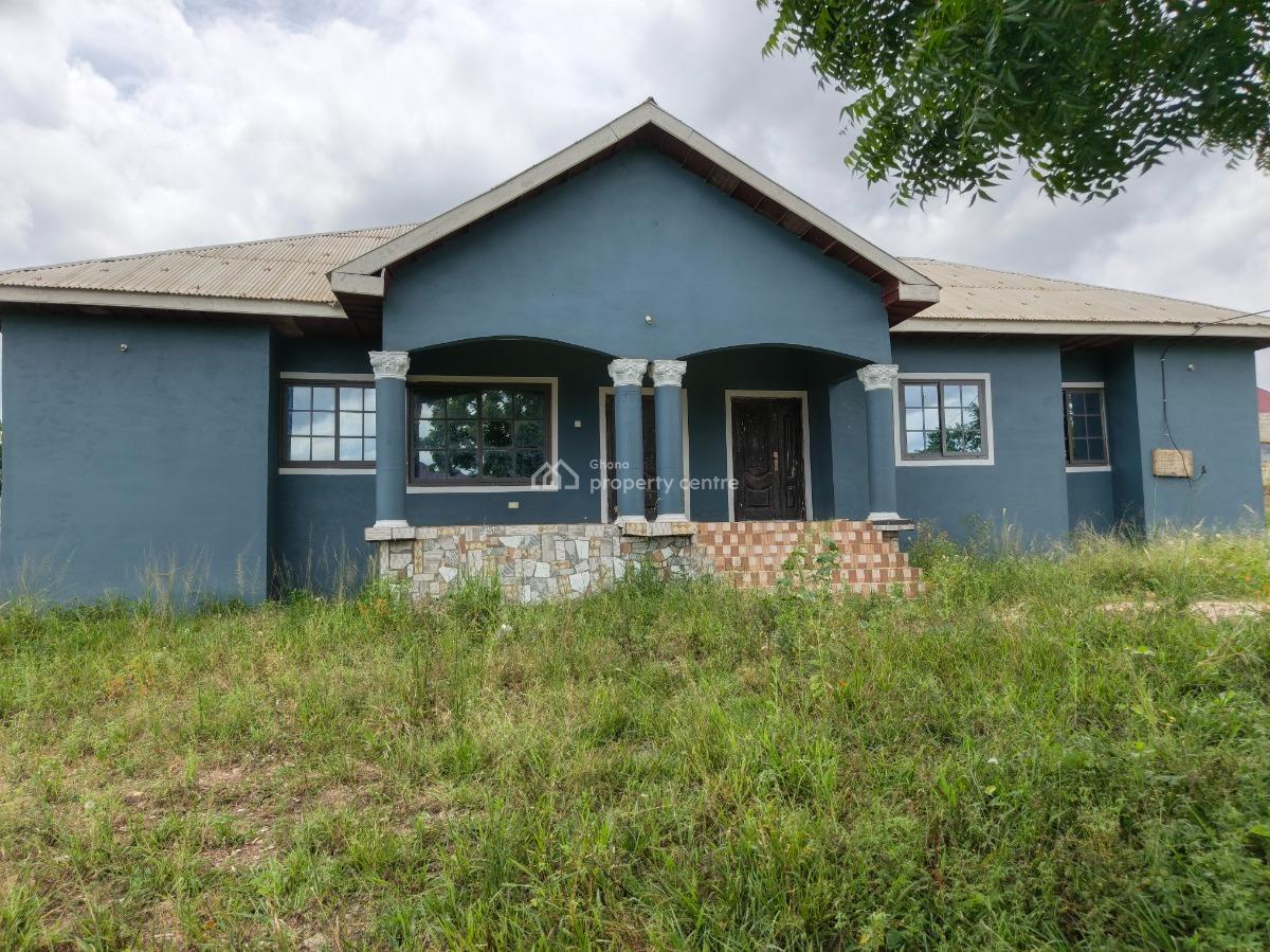 5 Bedrooms, Akropong, Near Osei Tutu Shs., Kumasi Metropolitan, Ashanti, House for Sale