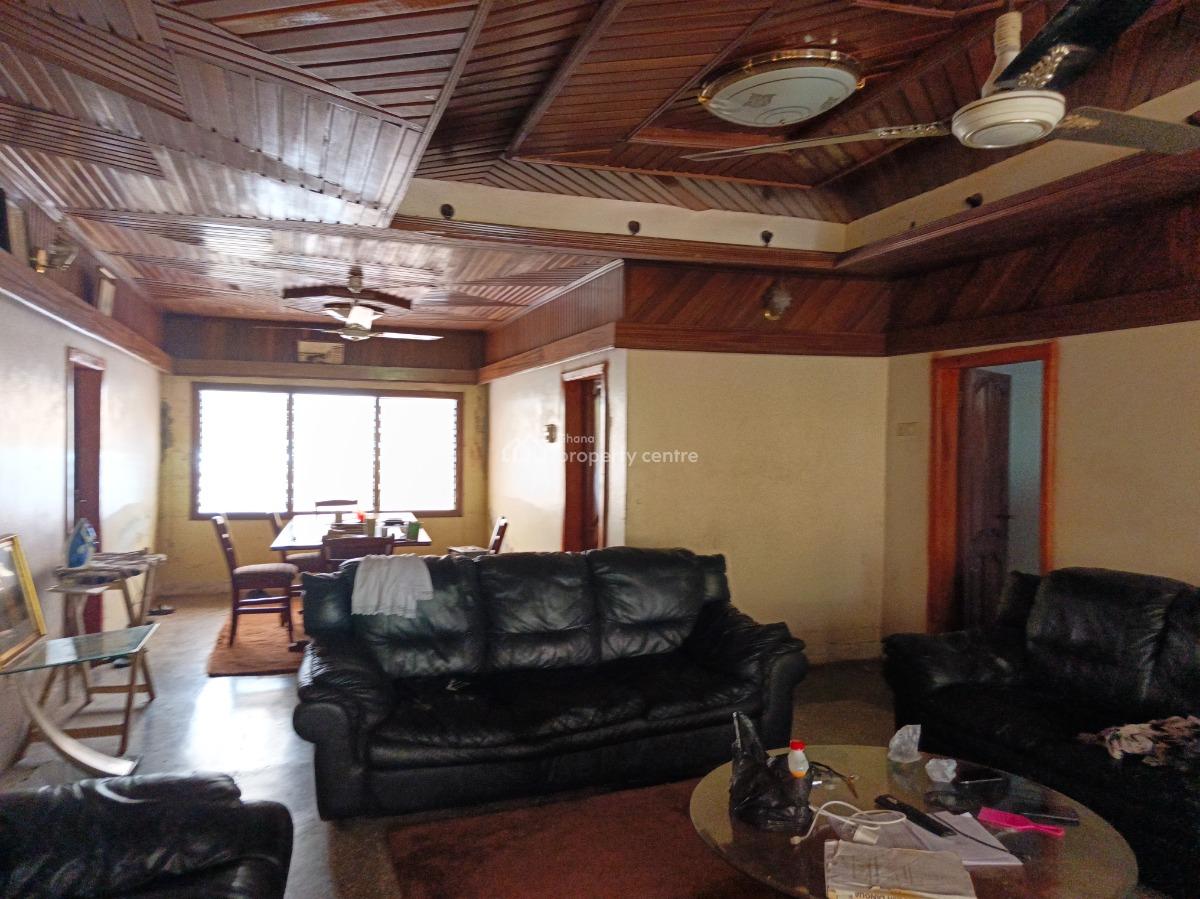 5 Bedrooms House, Suame, Near Abrepo Junction., Kumasi Metropolitan, Ashanti, House for Sale