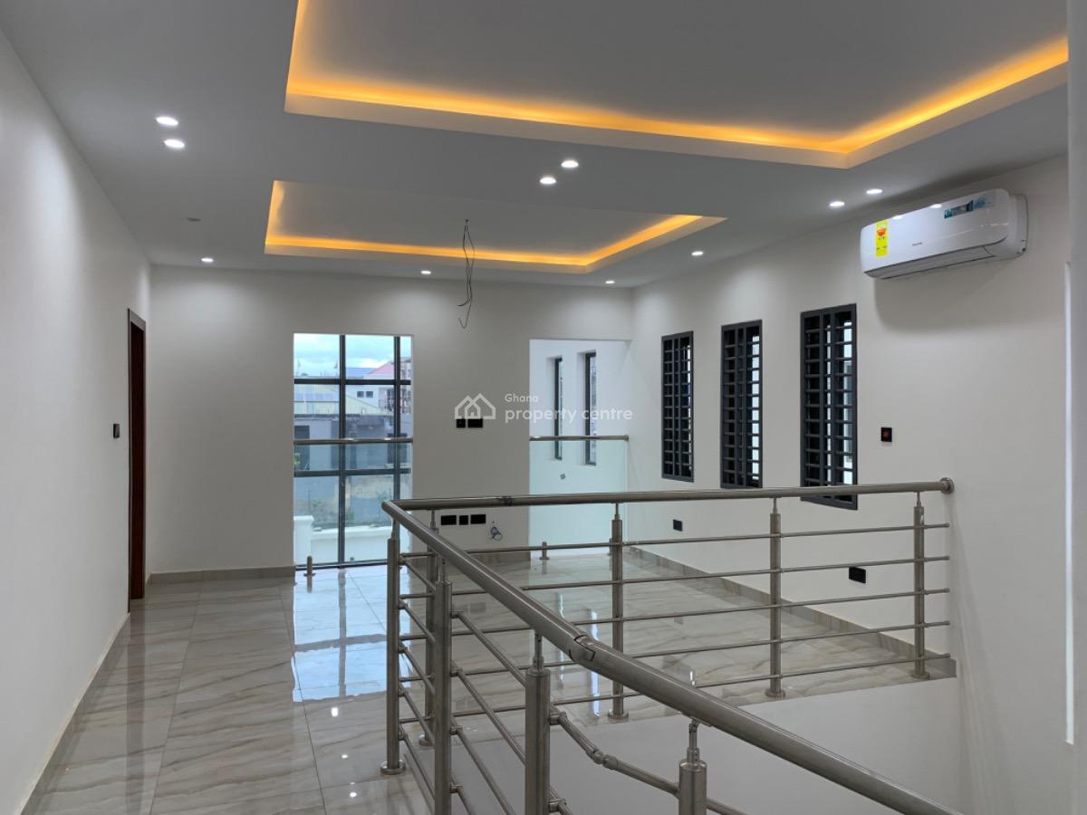 4 Bedrooms House with Boys Quarters, Oyarifa, La Nkwantanang Madina Municipal, Accra, Detached Duplex for Sale